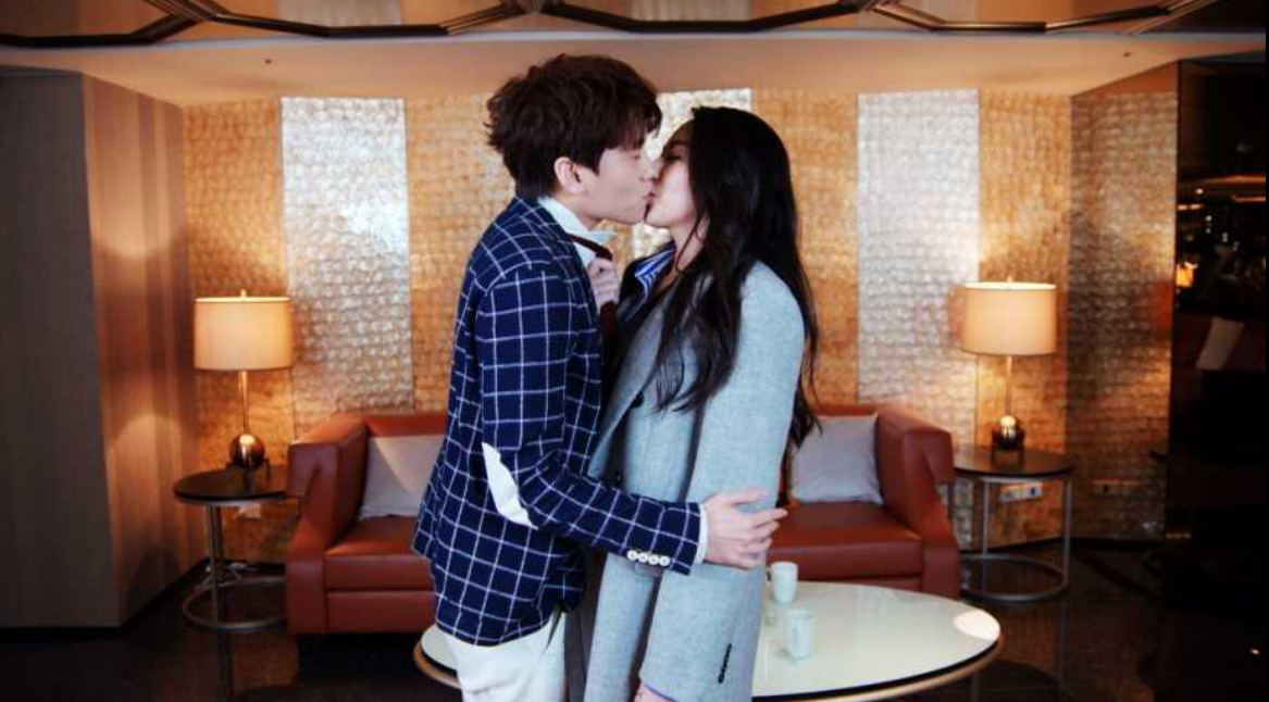 ▲邱宇辰、吳品潔親了。（圖／三立提供）