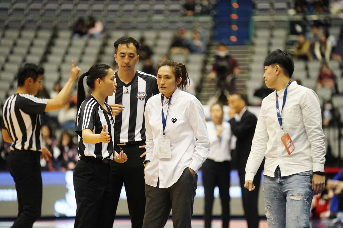 ▲UBA世新大學對上北市大。北市大教頭「錢姊」錢薇娟。（圖／大專體總提供）