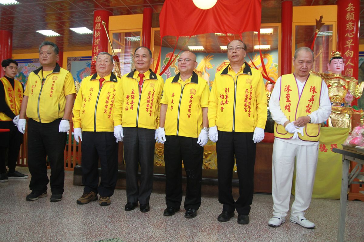 ▲全台灣最大尊泥塑王母娘娘金身，今上午舉行安座大典。（圖／NOWnews記者攝）