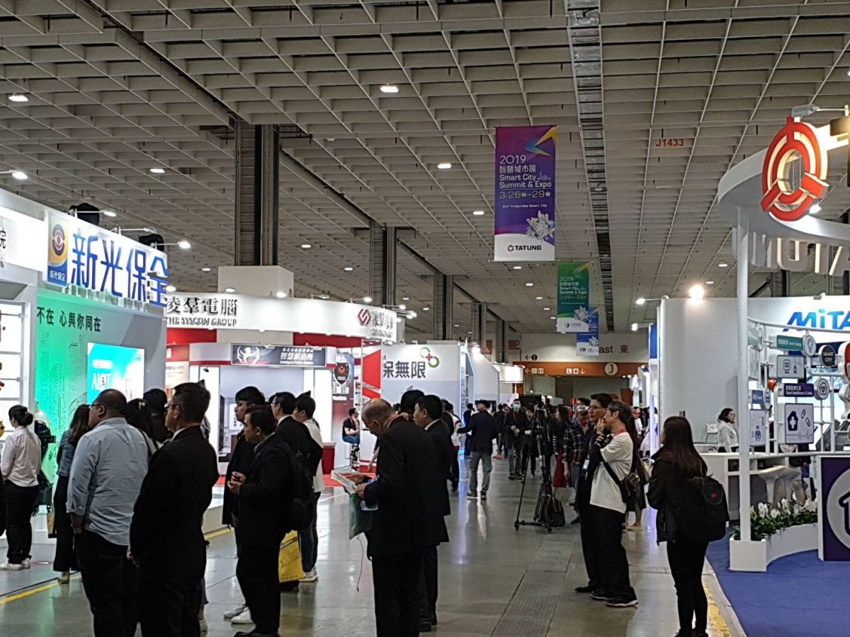 ▲2019智慧城市展今（26）日開展，共有來自全球45個國家的128位城市首長，與城市代表熱情參與，預計全球會有2000位科技菁英共同來台北。(圖／記者許家禎攝)