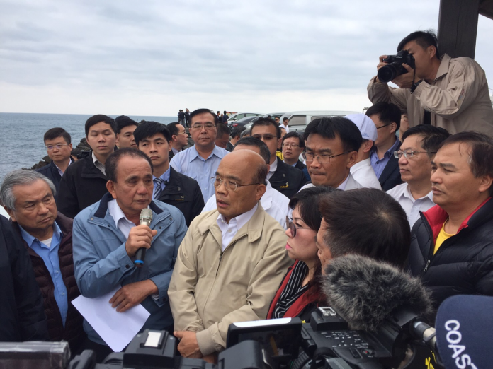 行政院長蘇貞昌今（26）日前往視察鮑魚的產銷狀況。（圖/漁業署提供）