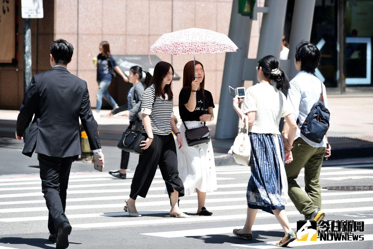▲今（ 28 ）日全台各地天氣穩定，台北市於下午 13:31 測得 32.9 度，創今年以來最高溫度。（圖／NOWnews資料圖片）