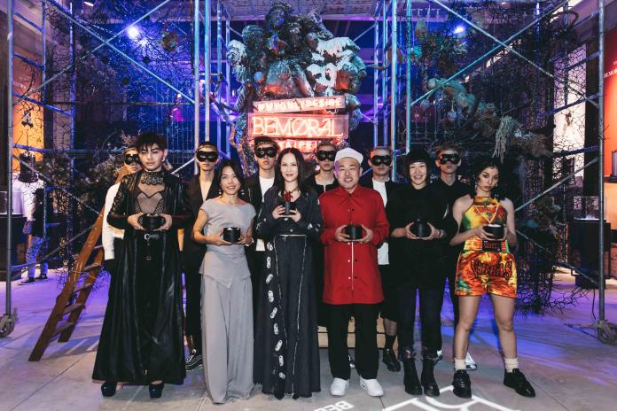 （由左至右）知名變裝皇后飛利冰、國際氣味設計師Della Chuang、搖滾女王楊乃文、日本潮流攝影師米原康正、水墨紋身藝術家陳潔、潮流時尚代表Stars Xu。圖＠BEMORAL