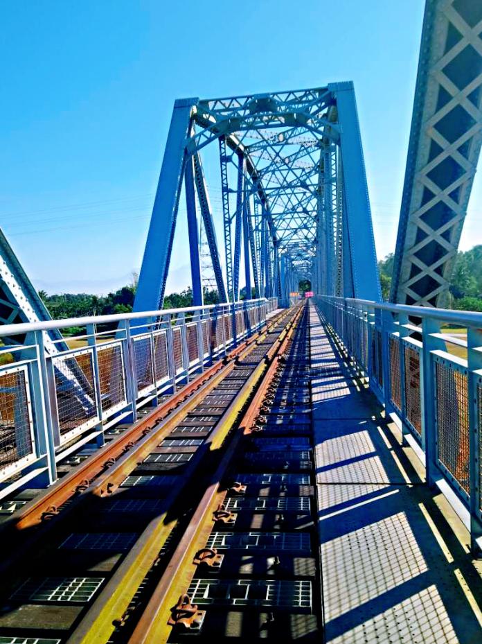 ▲逾百年歷史的高屏溪舊鐵橋，有著豐富的鐵道文化記憶。（圖／屏縣府提供）