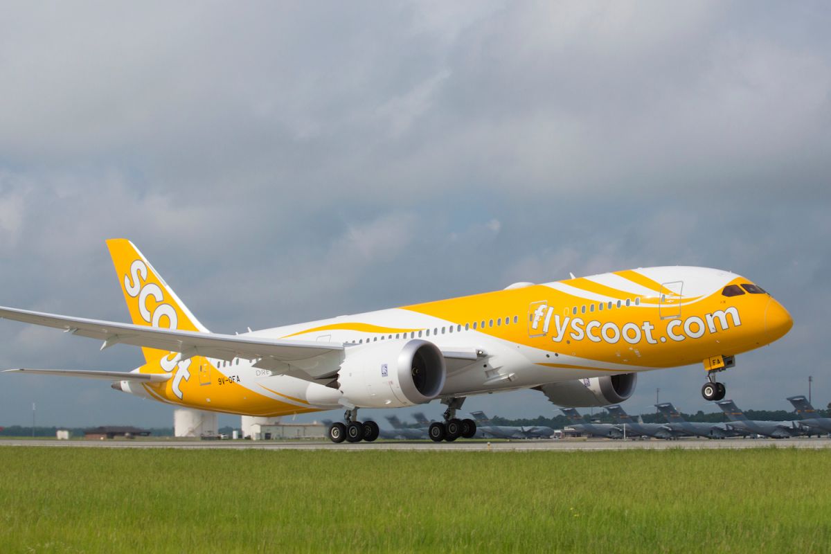 ▲新加玻廉價航空酷航，由仁川經台北飛往新加坡的TR897航班，降落台北桃園機場後，發現鼻輪左側輪胎整顆不見。酷航正式聲明回應「發現技術故障」。（圖／酷航提供）