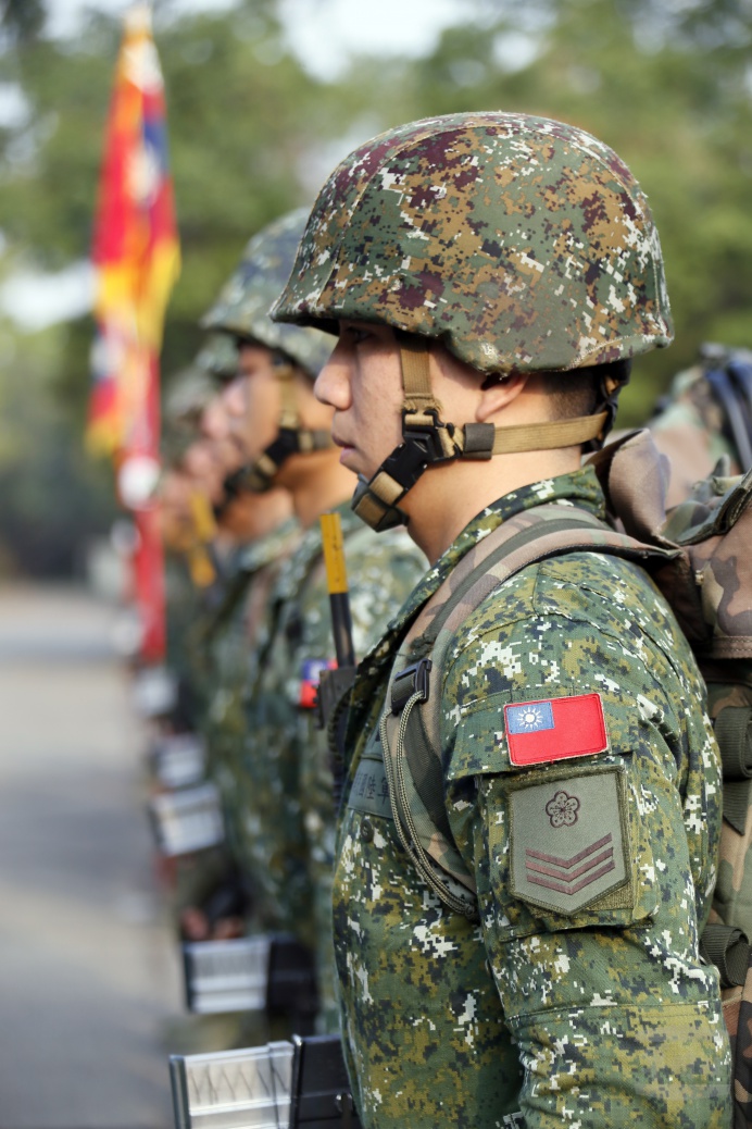 ▲ 軍聞社卓以立