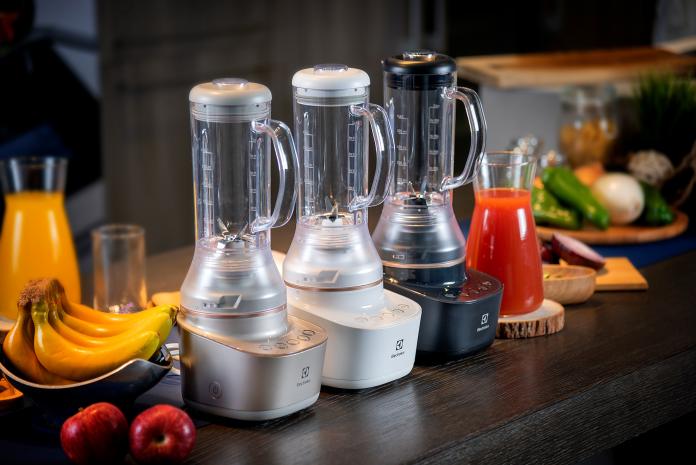 內建主廚智能食譜程式　北歐小家電品牌推新款果汁機
