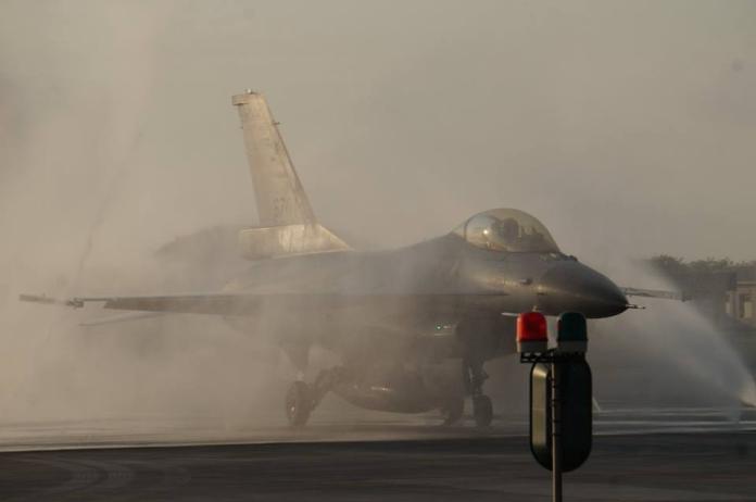 ▲嘉義空軍基地F-16A型戰機。（圖／記者呂炯昌攝）
