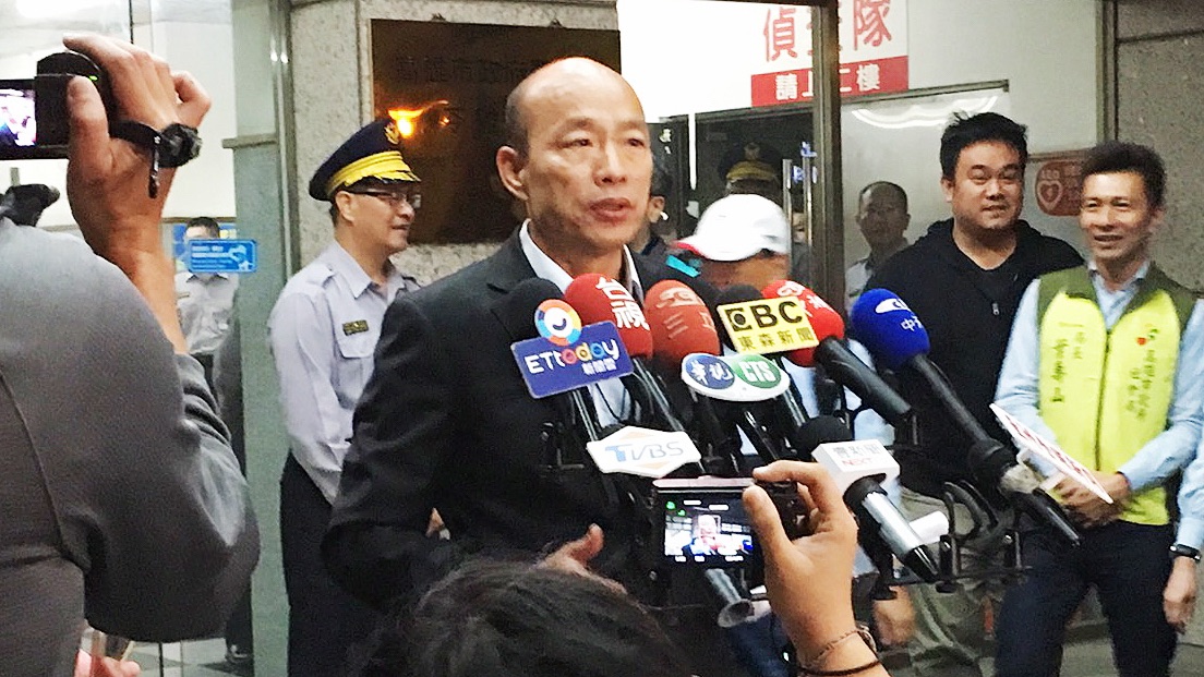 ▲韓國瑜要求警方從校區、社區、管區三區合一的作法來執行，務必要把毒品趕出校園，不能讓毒品殘害年輕學子。（圖／記者郭俊暉翻攝，2019.04.04）

