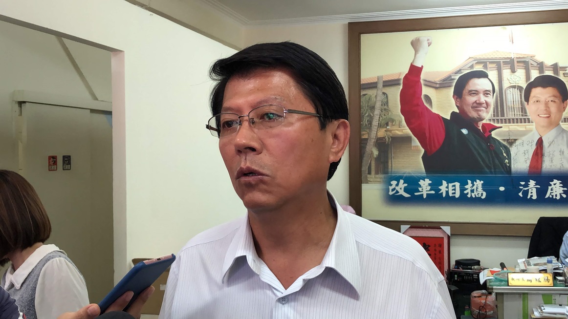 ▲謝龍介嗆：「要開槍就儘管來，不要給我貼那些有的沒的，我等你」。（圖／記者陳聖璋攝）