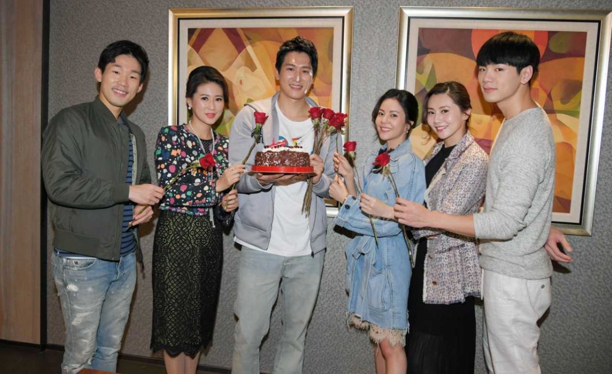 ▲邵翔（左三）過生日。（圖／三立提供）