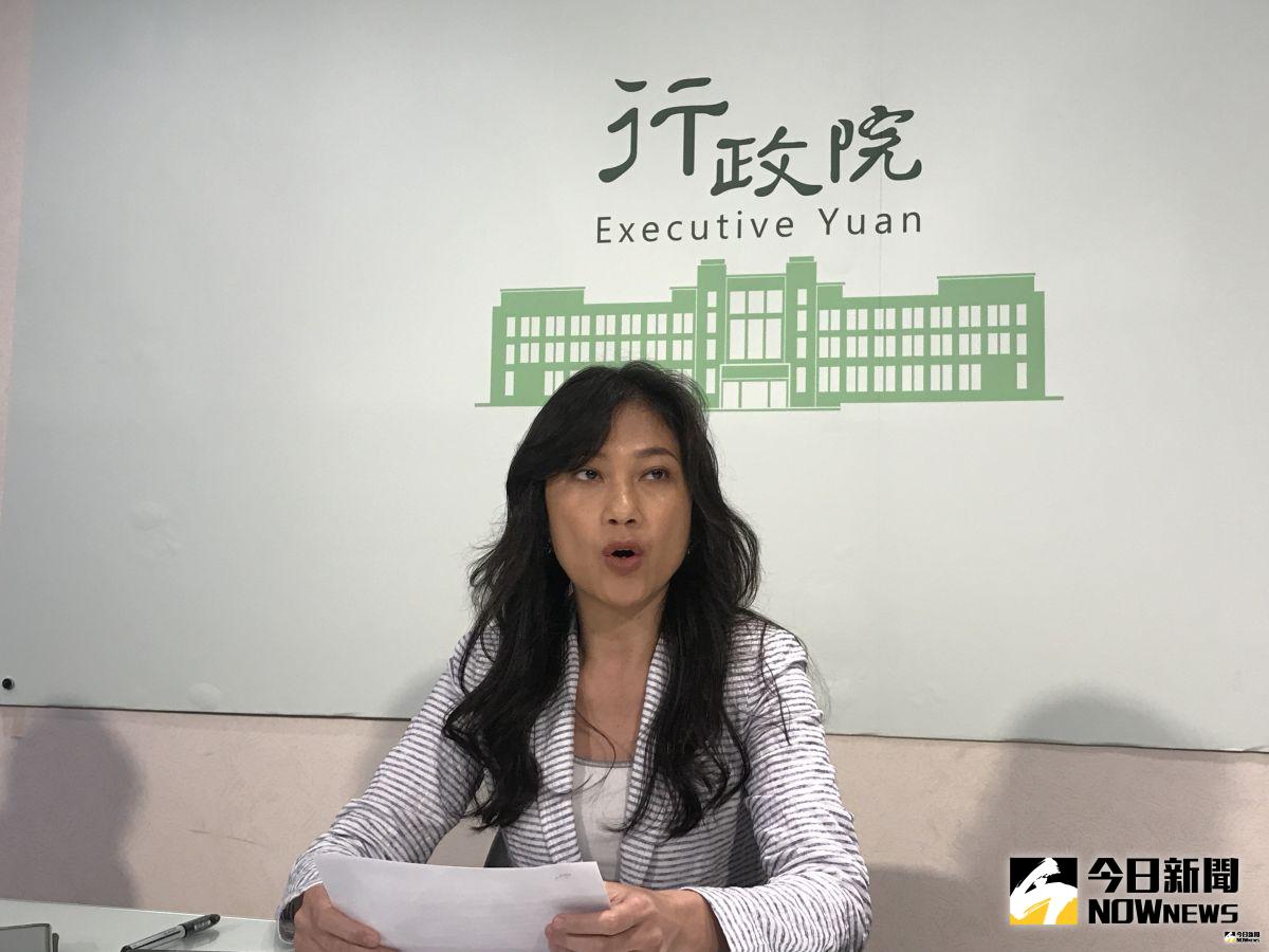 針對長照扣除額議題，行政院發言人Kolas Yotaka8日表示，因與會立委對未設排富有疑慮，今天尚未達成共識，本周院會確定不會討論。（圖／記者林人芳攝，2019,04.08)