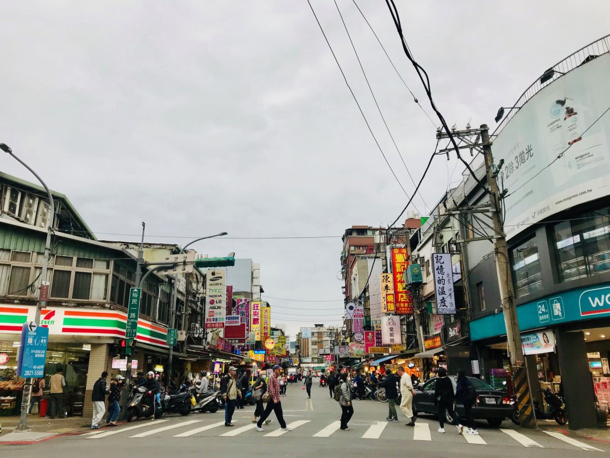 受惠商圈發達，天母石牌房市支撐性強勁。（圖／信義房屋提供）