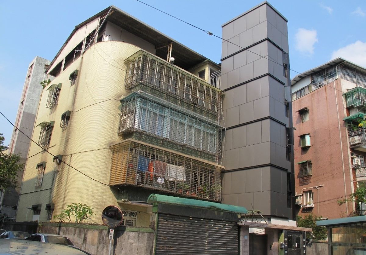 施工後新設電梯。（圖／北市都發局提供）