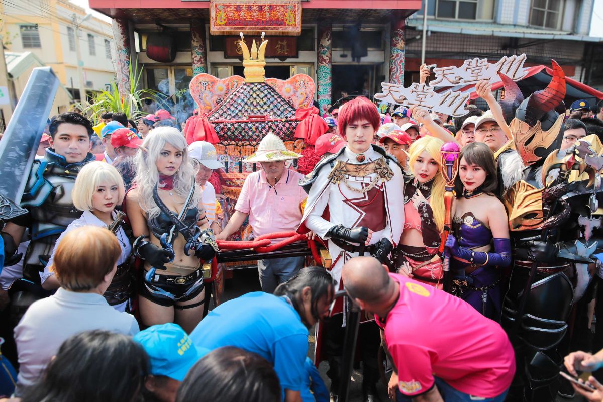 ▲《天堂M》七大職業攜新伺服器參與媽祖繞境。（圖／遊戲橘子提供）