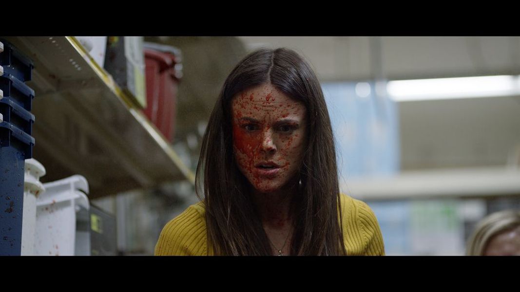 ▲影史超殘血腥Cult片《我唾棄你的墳墓》復仇回歸。（圖／暗光鳥）
