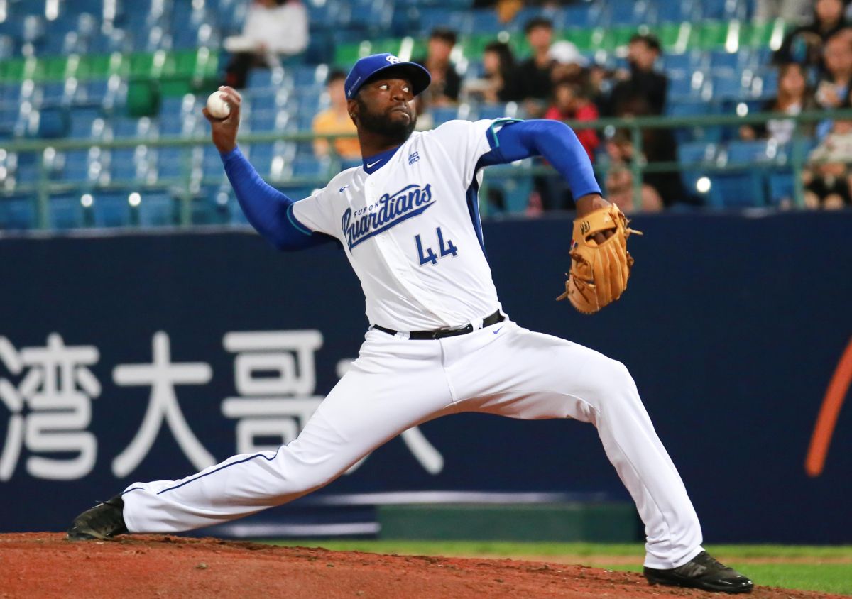 ▲富邦悍將洋投索沙。（圖／記者葉政勳攝 , 2019.04.10）