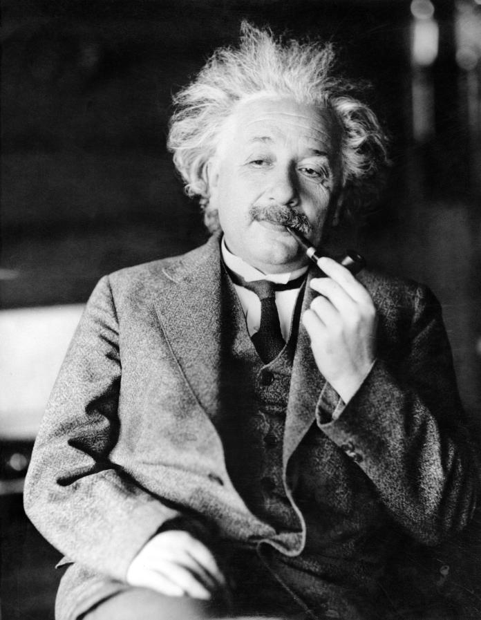 ▲愛因斯坦在1915年發表廣義相對論。（圖／美聯社／達志影像）