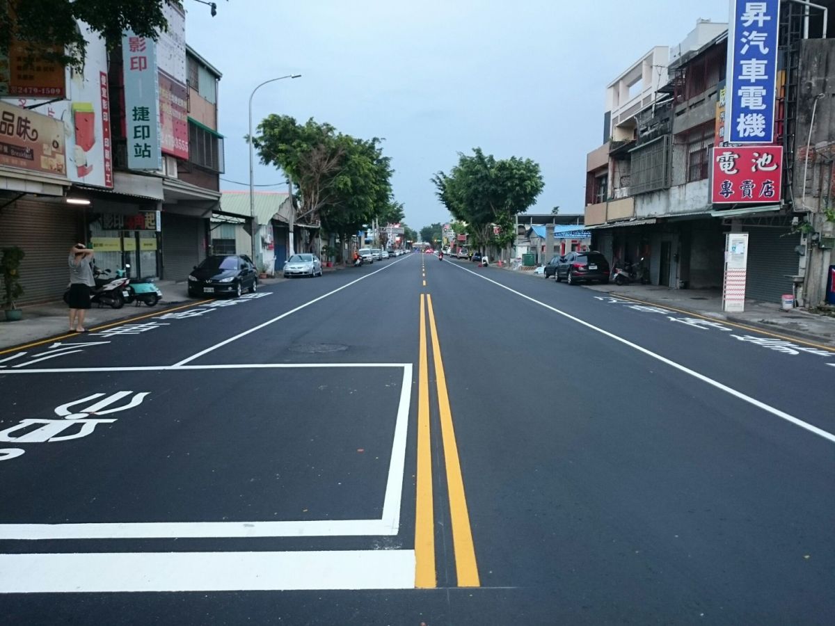 ▲中市南屯區黎明路一段路面龜裂、沉陷，建設局啟動黎明路一段及黎明路二段路平專案 (圖／建設局提供2019.4.12)