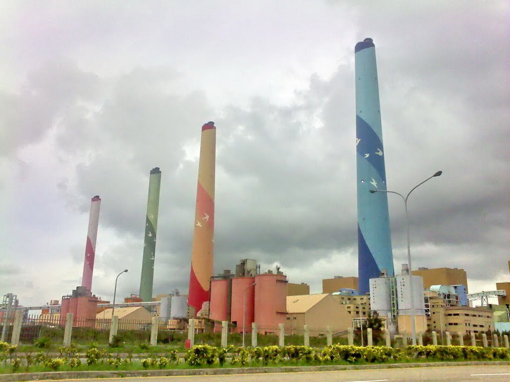 ▲台中火力發電廠放流水採樣檢測不合格，違規情節重大，遭台中市政府重罰2,000萬元，創國營事業史上違反環保法規遭罰最高紀錄(圖／柳榮俊攝2019.4.15)