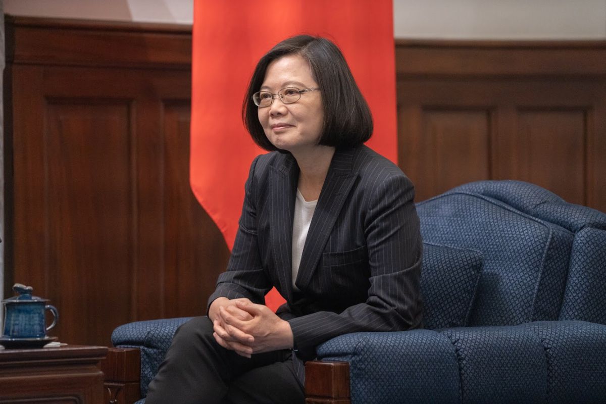 針對共軍不斷擾台，總統蔡英文16日受訪時表重申，台灣國土主權一寸都不讓，（ 圖／總統府提供）