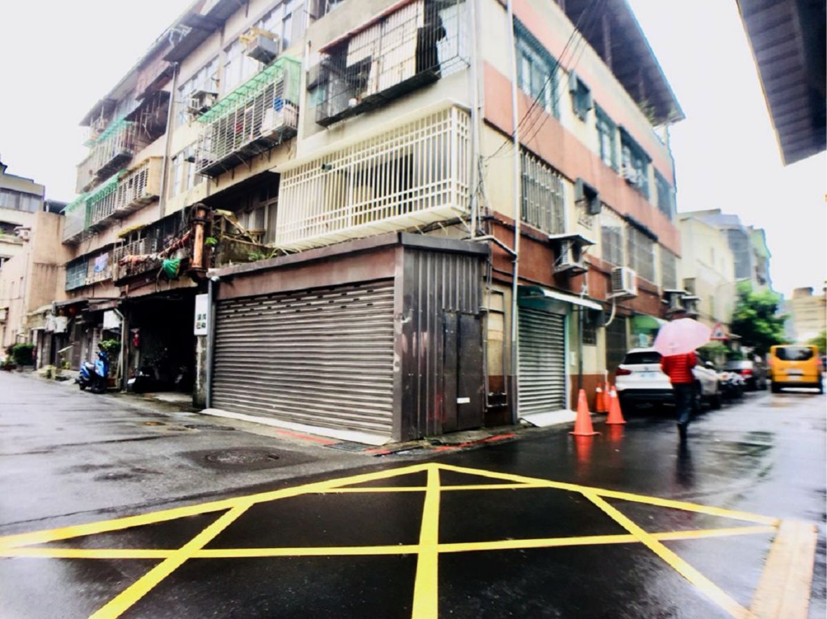 位於北市大同區的大橋頭生活圈，中古公寓價位親民。（圖／信義房屋提供）