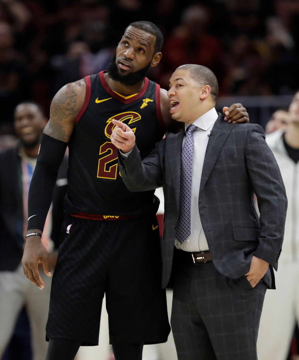 ▲騎士時期的LeBron James(左)、Tyronn Lue。（圖／美聯社／達志影像）