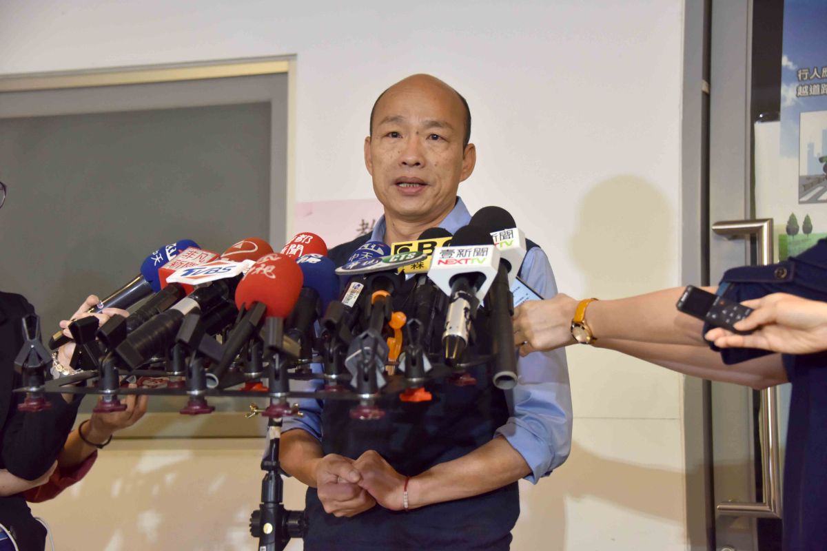 ▲高雄市長韓國瑜「台灣沒有軍法說」今天總統蔡英文嚴正要求韓國瑜收回。對此，韓國瑜表示，沒有收回的必要。（高市府提供）
 
