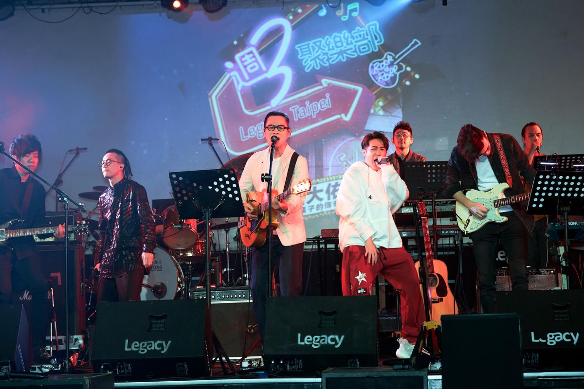 ▲羅大佑最終場演唱會請來熊仔擔任嘉賓。（圖／種子音樂提供）
