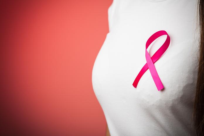▲乳癌是從乳腺的上皮細胞或小葉生長出來的惡性瘤。癌細胞是由正常細胞變異而來，如細胞出現病變時，就可能演變為癌細胞，進而出現過度繁殖的現象。（圖／ingimage）