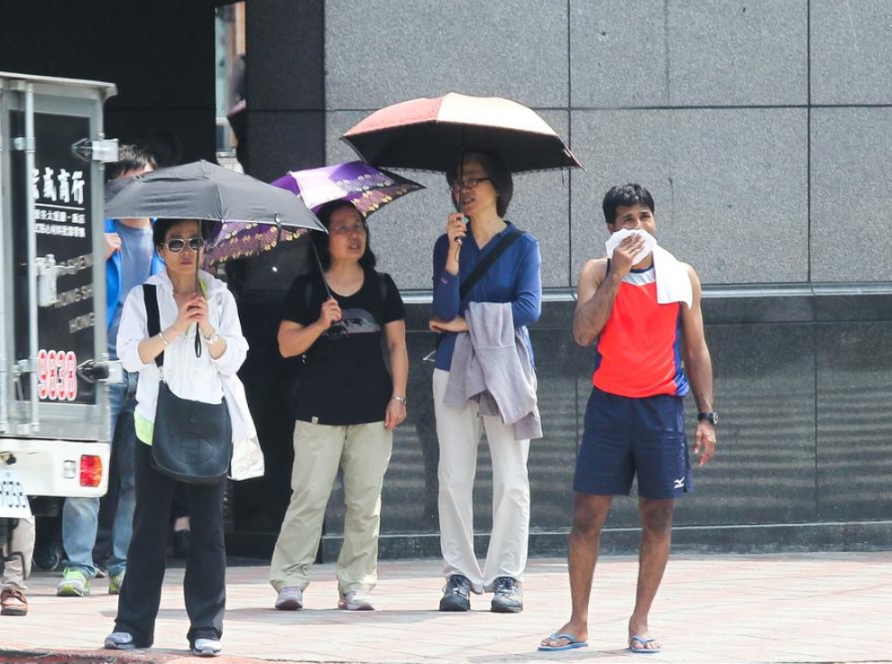 ▲台電指出，4月24日最高用電在下午2點17分左右達到3326.33萬瓩，連續三天刷新今年至今以及歷年4月用電新高。（圖／NOWnews資料照片）