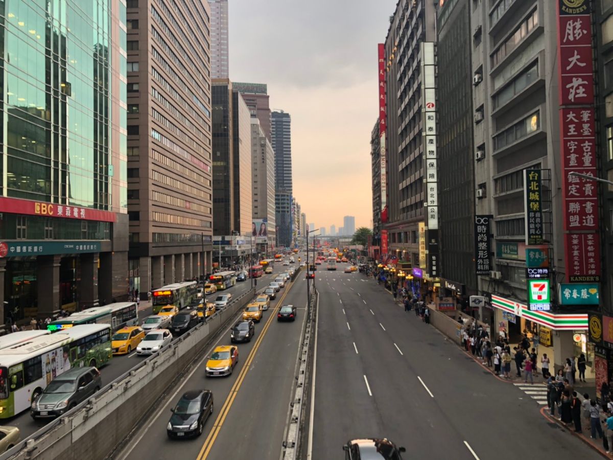 ▲中央氣象局日前公布拍攝懸日的最佳時機與地點，並表示今（29）日是最好的時間。（圖／記者陳致宇攝，2019.4.29） 