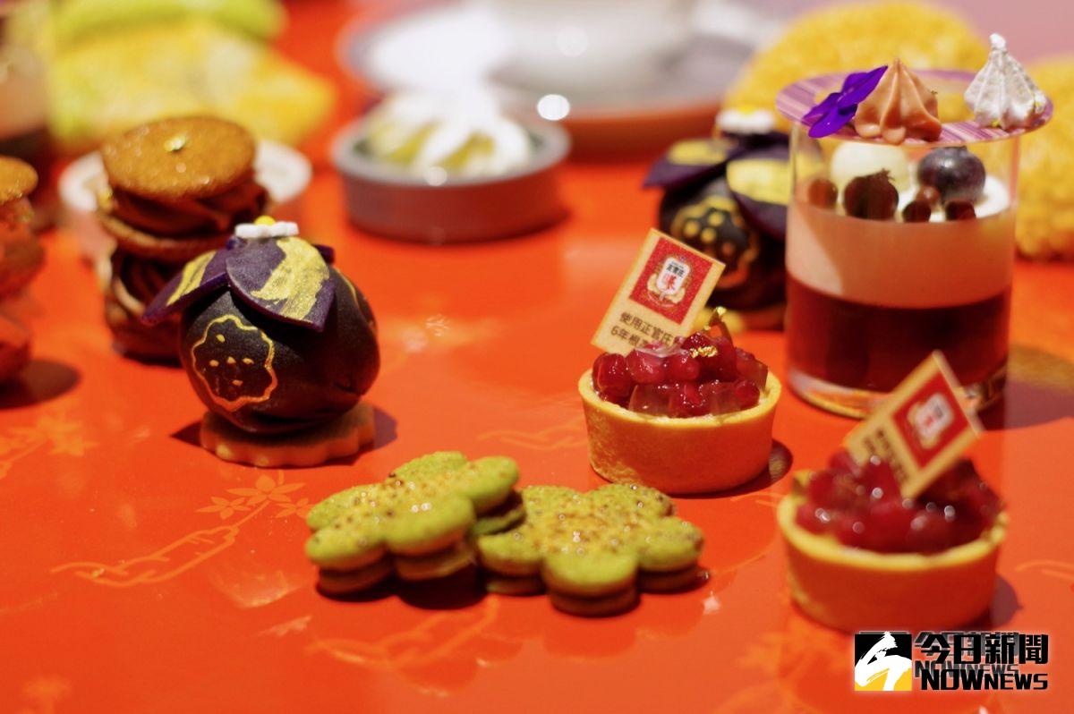 ▲台北美福大飯店與正官庄合作，於 5 月推出「蔘紅雙人下午茶套餐」，甜點與飲料通通蔘氣滿滿。（圖／記者陳致宇攝, 2019.04.30）