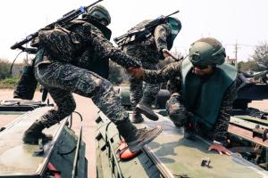 搞丟T75槍管還造假帳冊　陸戰66旅中校營長等7軍士官判決揭曉
