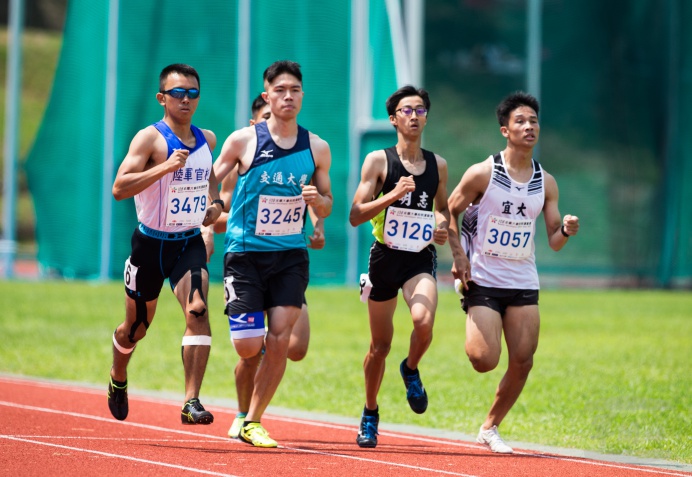 ▲ 軍聞社卓以立