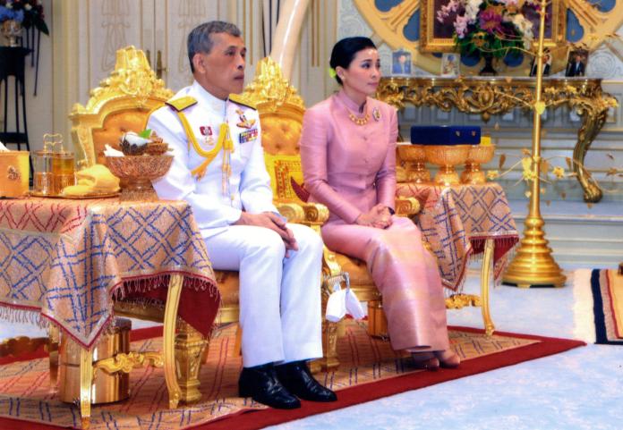 ▲泰國國王與王后。（圖／美聯社／達志影像）