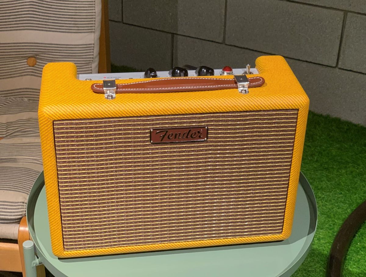 ▲這次發表會的主角「Fender Monterey Tweed」無線藍牙喇叭。（圖／記者劉士成攝）