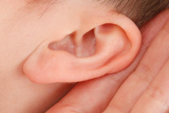 ▲開業醫師詹前俊提醒，孩子中耳炎康復之後，還是要注意聽力有無變化一段時間 。（示意圖／取自Pixabay）