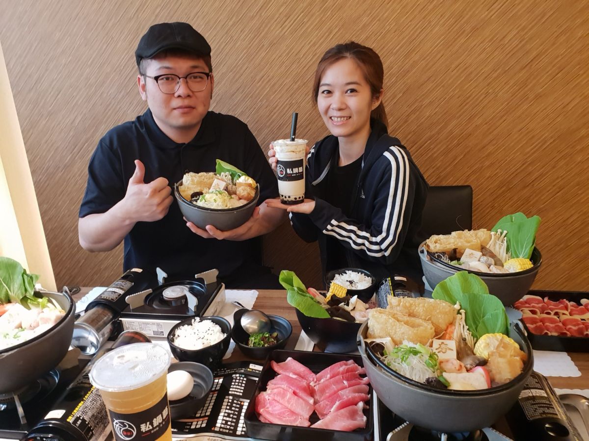 ▲台中私鍋藝火鍋老闆年僅24歲，在餐飲界養成9年，勇敢搶進崇德商圈一圓創業夢。（圖／金武鳳攝）