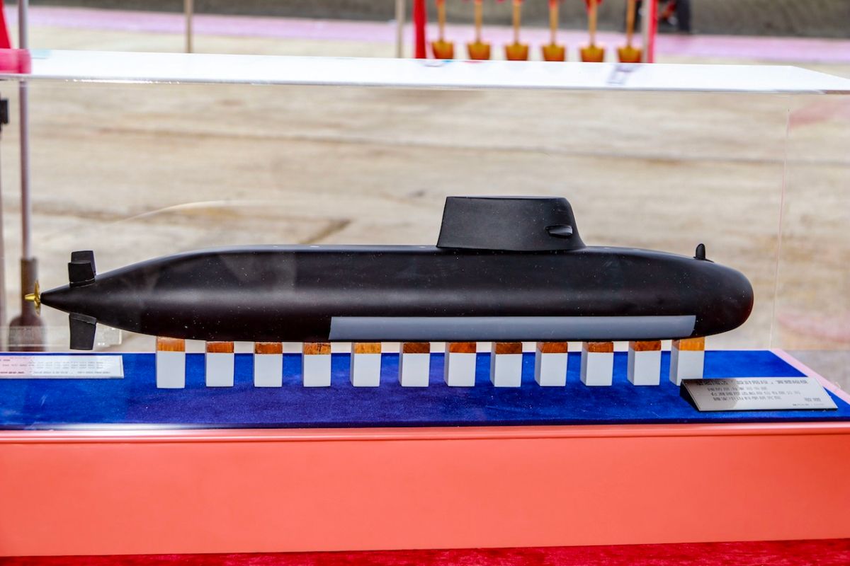 ▲國造潛艦構型首度曝光，外型神似日本蒼龍級潛艦。（圖／海軍司令部提供, 2019.5.9）