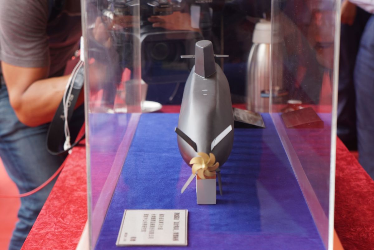 ▲國造潛艦原型艦採用X型尾舵。（資料照／記者呂炯昌攝）