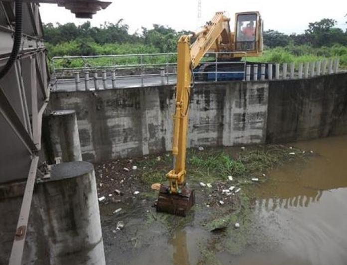▲高市水利局已針對全市中小排水、雨水下水道及118條區域排水已完成急要段清疏作業。(圖/高市水利局提供)