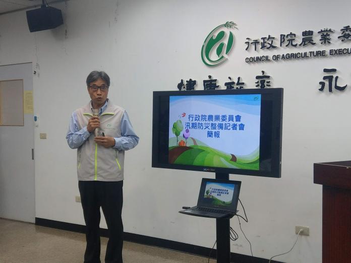 農委會副主委陳駿季提出農業面對天災的因應作為。（圖／記者陳俐穎攝）
