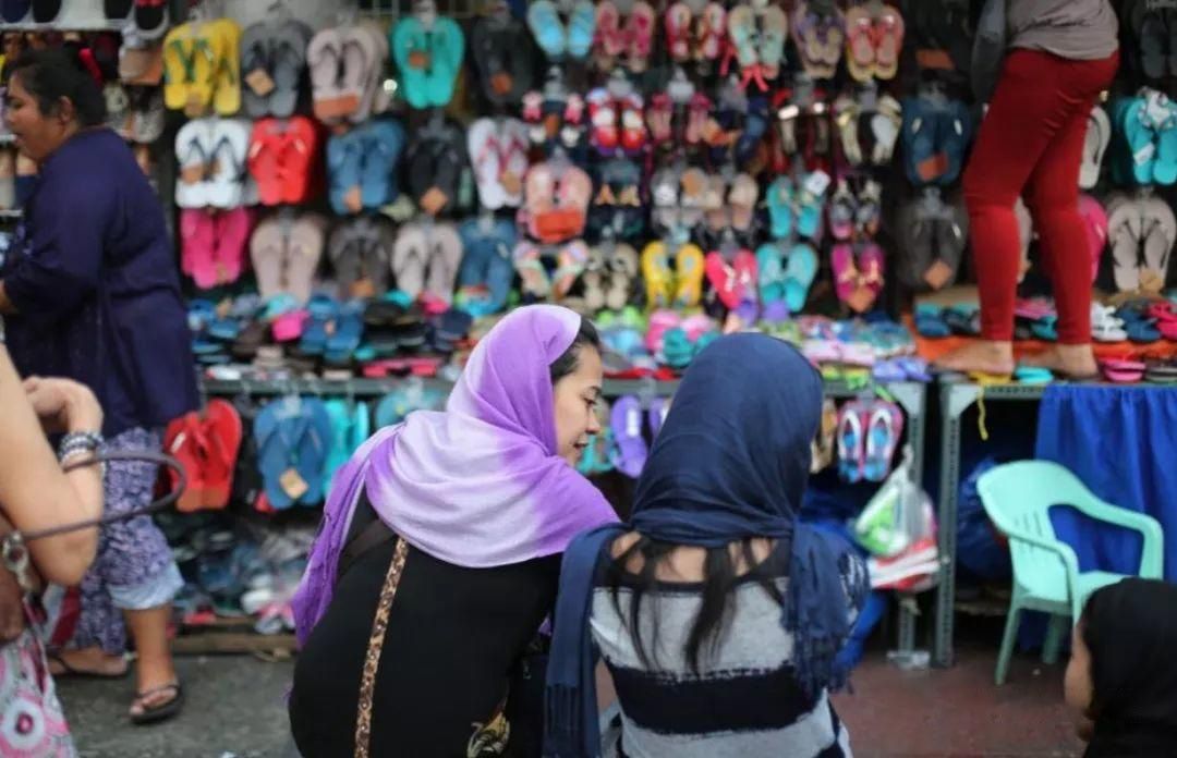 ▲菲律賓呂宋島小鎮比納洛南近日通過一項「八卦禁令」，禁止民眾散播有關他人生活瑣事的謠言。（圖／翻攝網路）