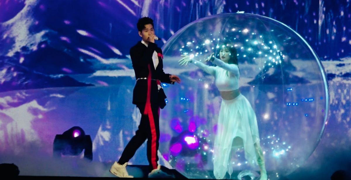 ▲周興哲演唱會上，有女歌迷突然昏倒。（圖／記者陳思誼攝）