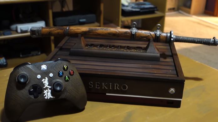 《隻狼》限定版Xbox One X主機超狂開箱　買主機送武士刀
