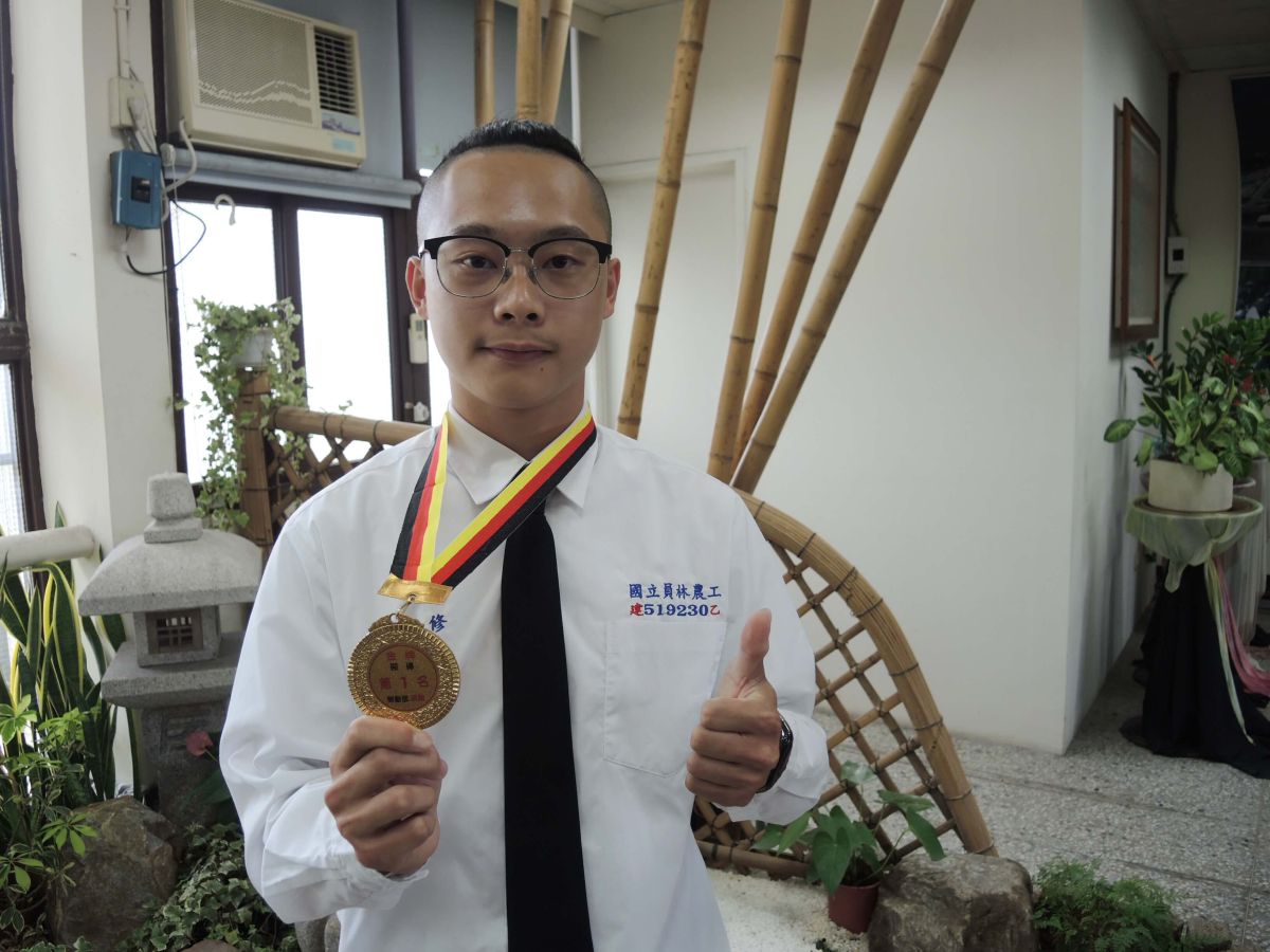 ▲國立員林農工建築科三年甲班陳哲修參加全國技能中區賽奪下砌磚第一名。（圖／記者陳雅芳攝，2019.05.13）