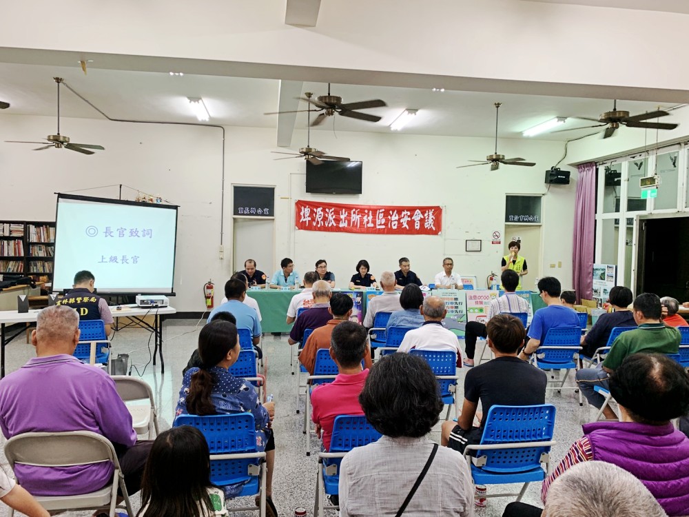 ▲埤頭里里長李美玲建議該路段裝設禁止砂石車進入之標誌。（圖／記者蘇榮泉攝，2019.05.13）