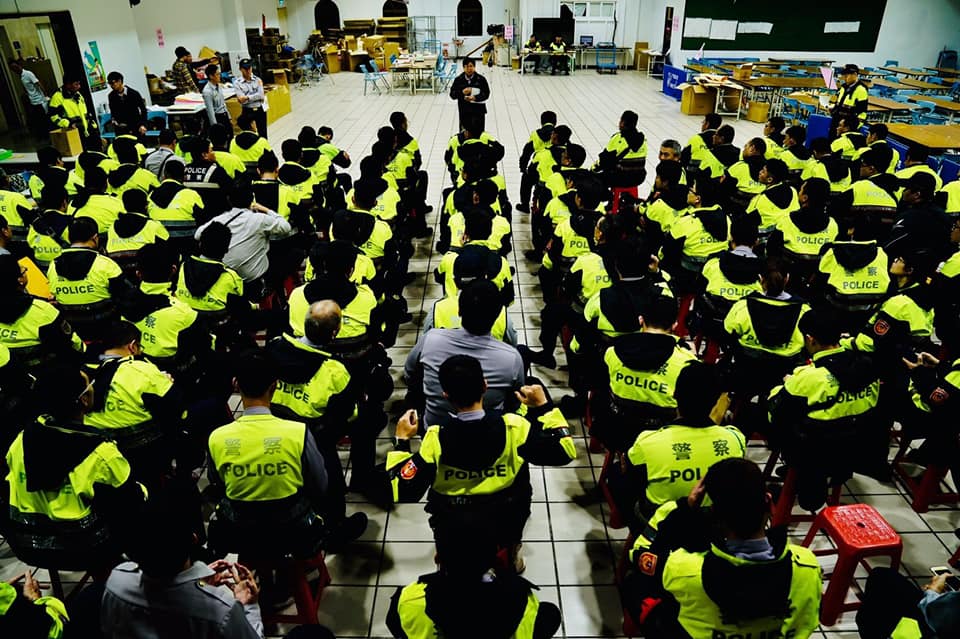 ▲身為維護治安的鋼鐵人，警察需要的是支持與尊重。（圖／翻攝自新北市政府警察局臉書）