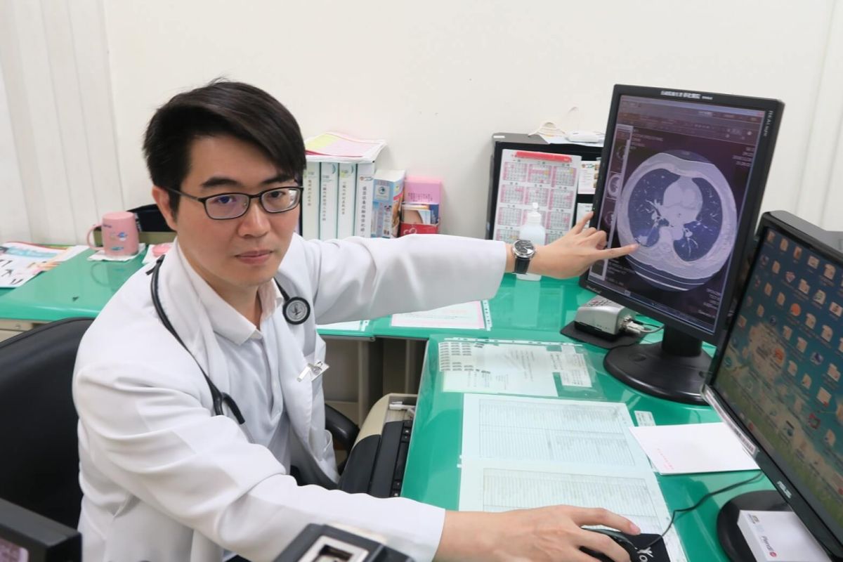 ▲衛福部彰化醫院胸腔內科醫師林澤宏說，肺癌在早期幾乎是沒有症狀。（圖／記者陳雅芳攝，2019.05.15）
